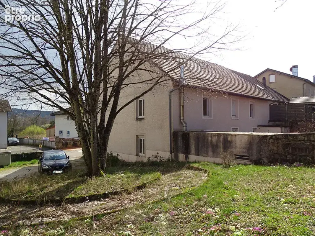 Appartement à CLAIRVAUX-LES-LACS