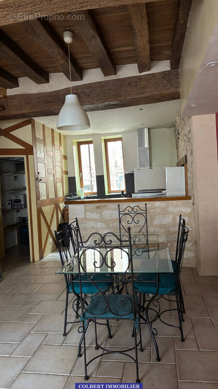 Maison à SAINT-BRIS-LE-VINEUX