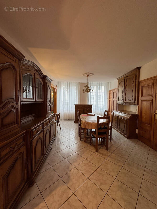 Appartement à SAINT-ETIENNE