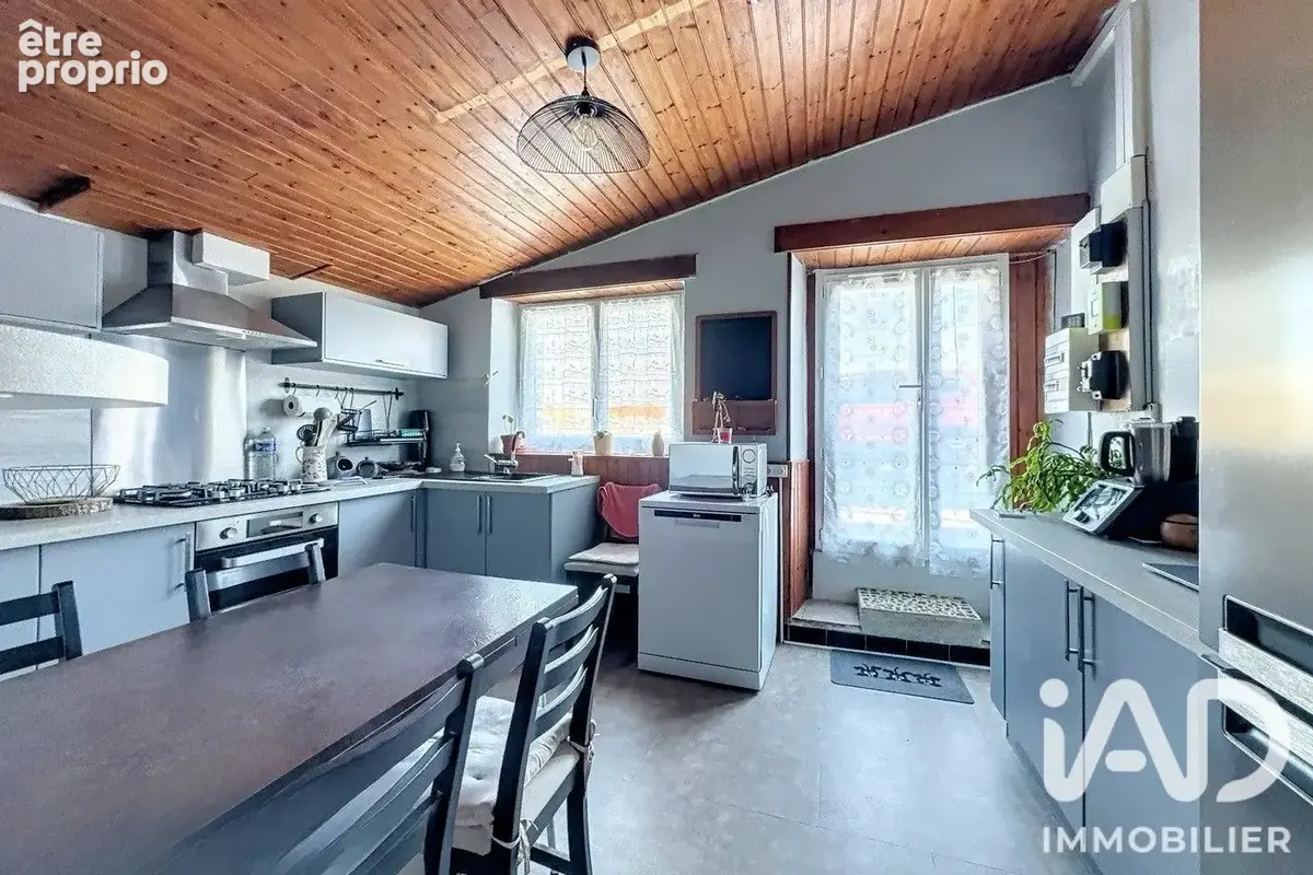 Photo 1 - Maison à SAINT-LAURENT-DE-LA-PREE