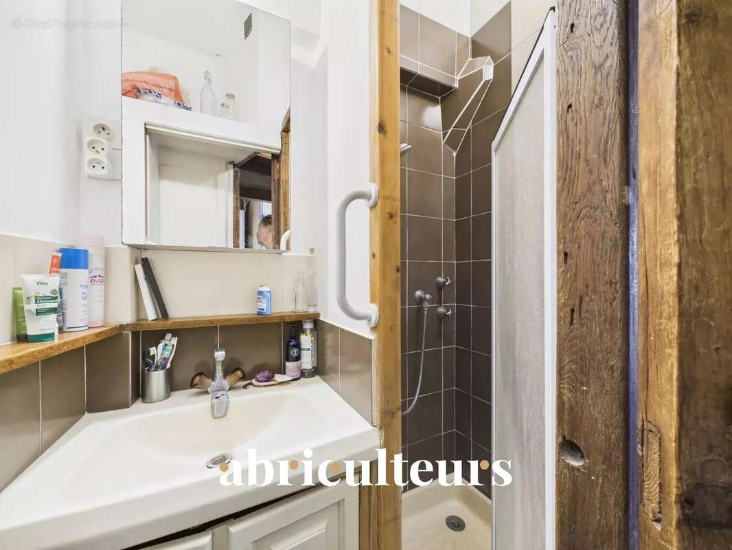 Appartement à PARIS-10E