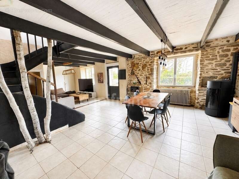 Maison à KERNILIS
