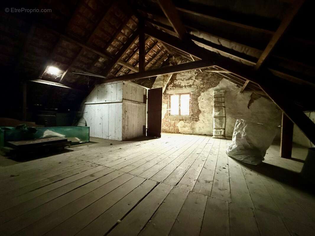 Maison à SAINT-PIERRE-BROUCK