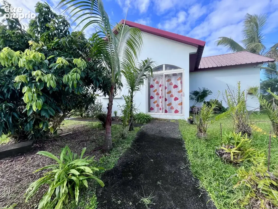 Maison 5 pièces 110 m² à vendre à Bras-Panon (97412) - photo 2