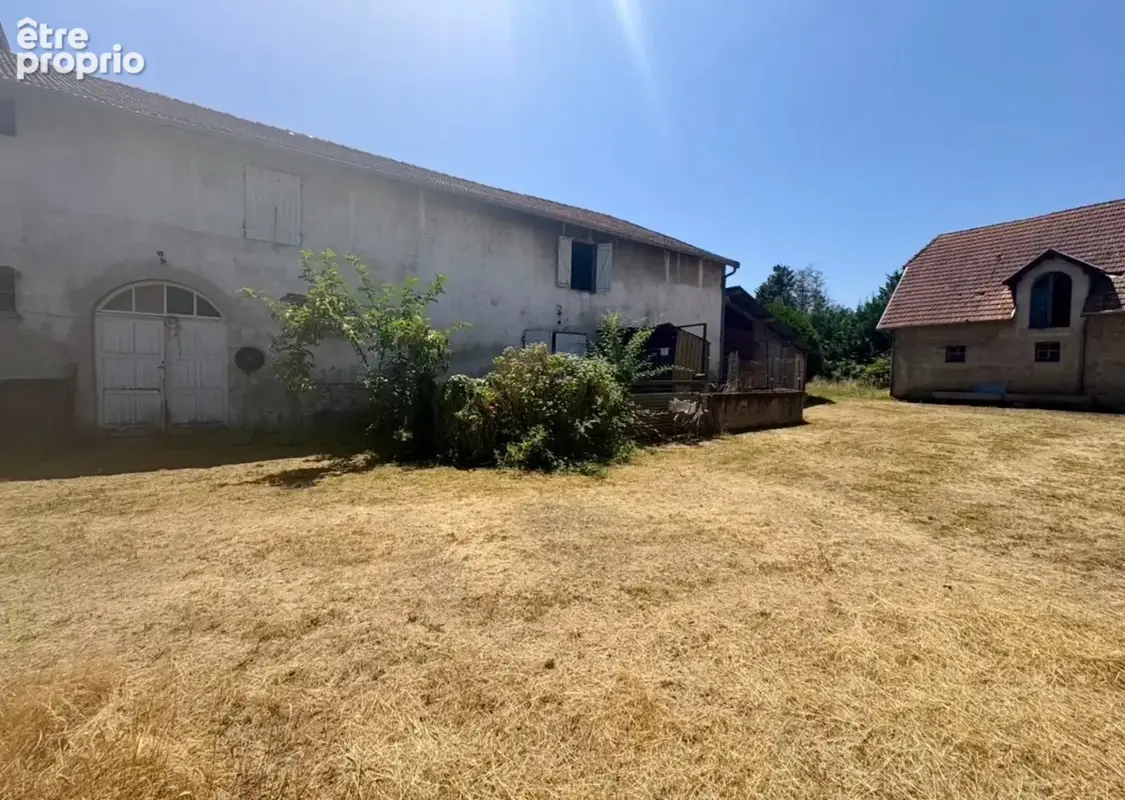 Tarbes – Propriété de caractère avec maison de 184 m² à rénover et près de 1 800 m² de bâtis - photo 6