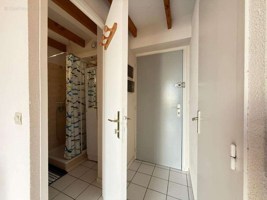 Appartement à VAUX-SUR-MER