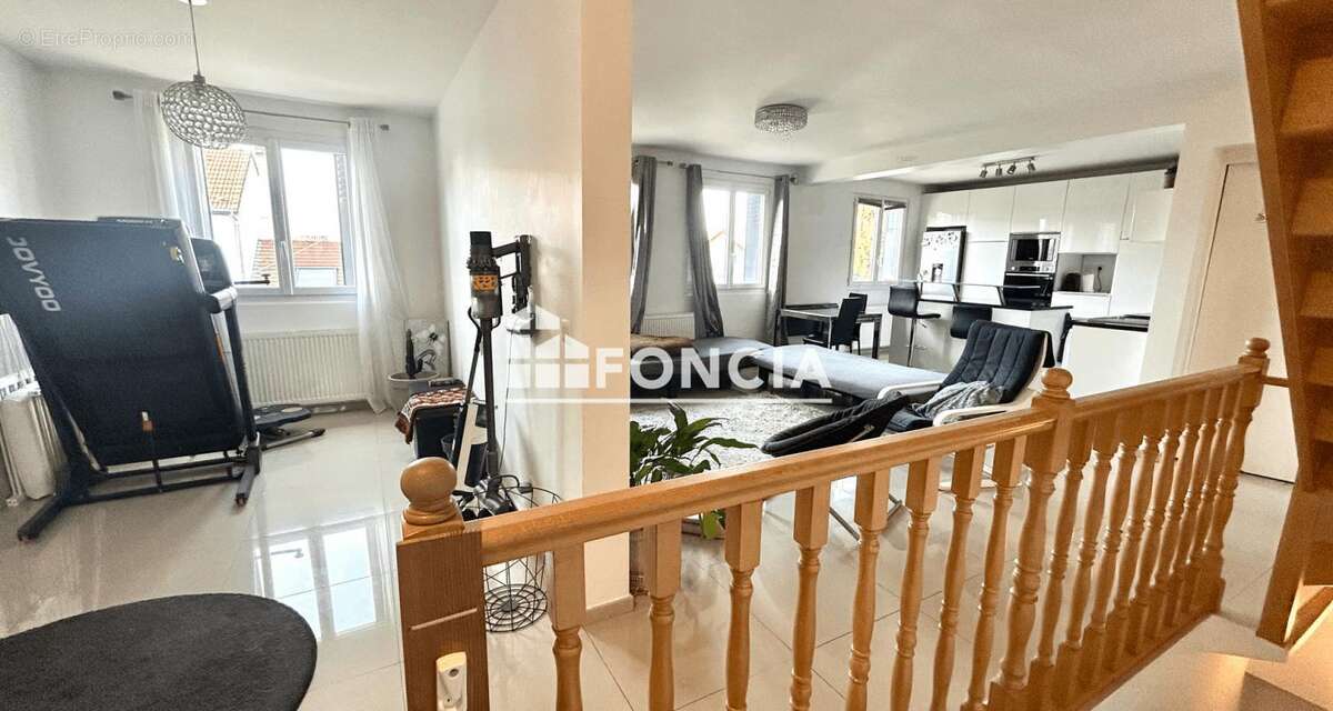 Maison à L&#039;HAY-LES-ROSES