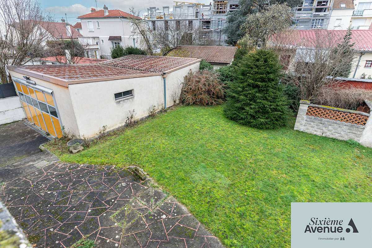 Maison à SAVIGNY-SUR-ORGE