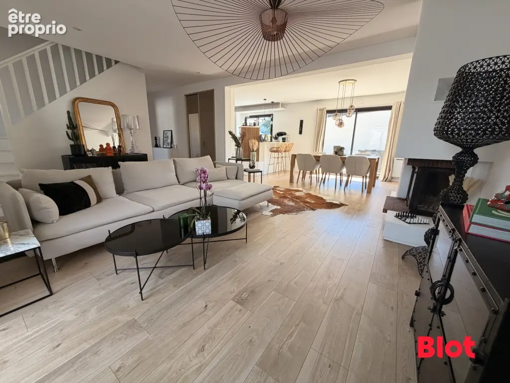 Maison 159 m² à Breal-Sous-Montfort  - photo 2