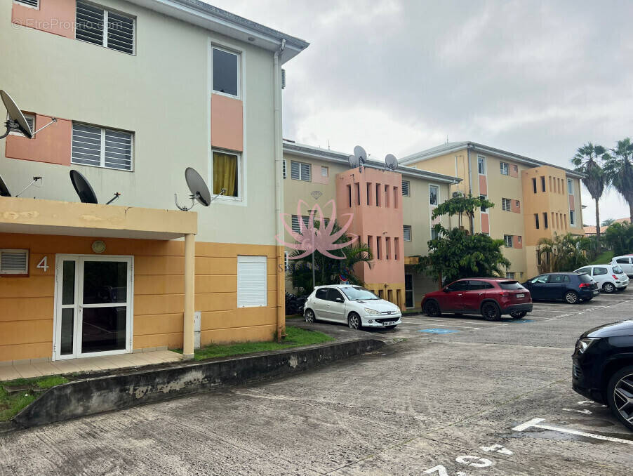 Appartement à LE ROBERT