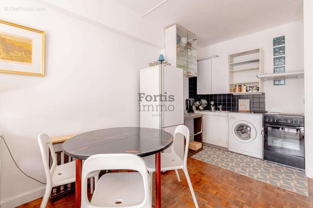 Appartement à PARIS-12E