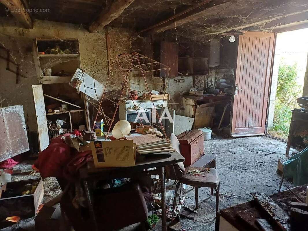 Maison à BENEST