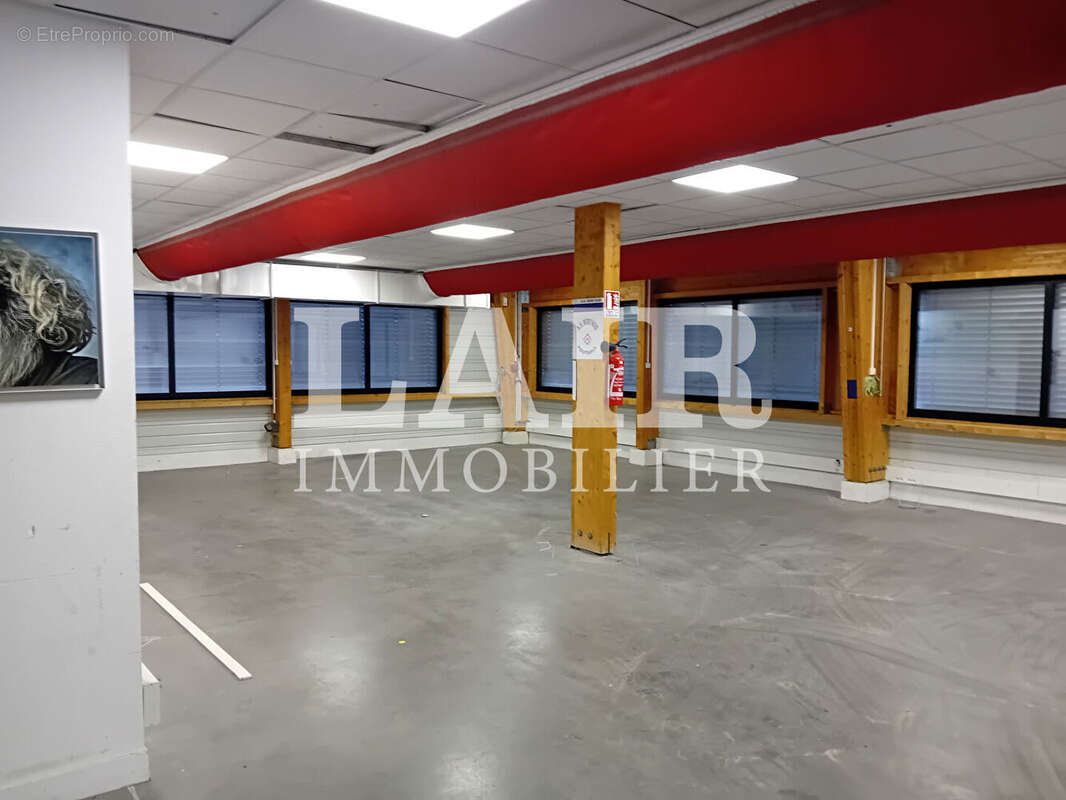 Commerce à BERD&#039;HUIS