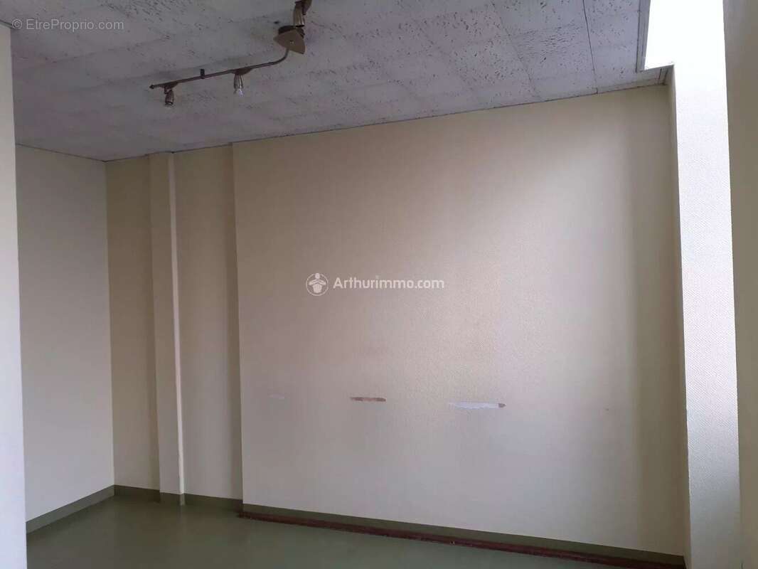 Commerce à DOMFRONT