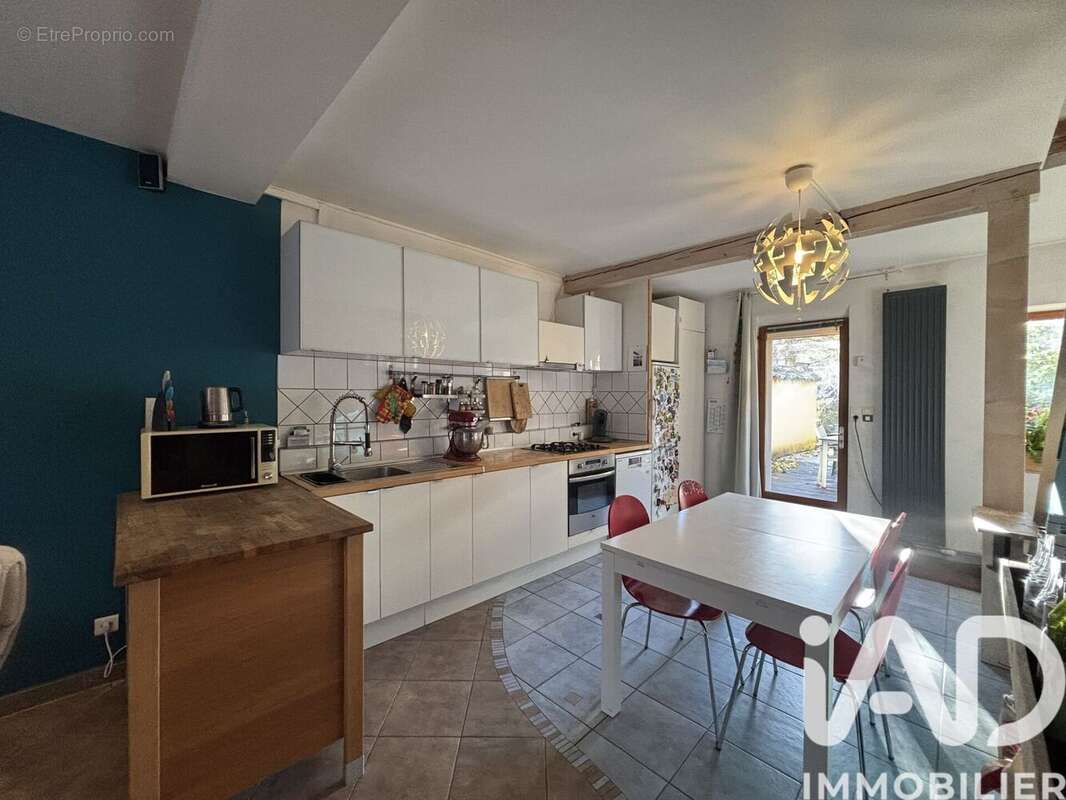 Photo 2 - Maison à SAINT-ETIENNE-DES-OULLIERES