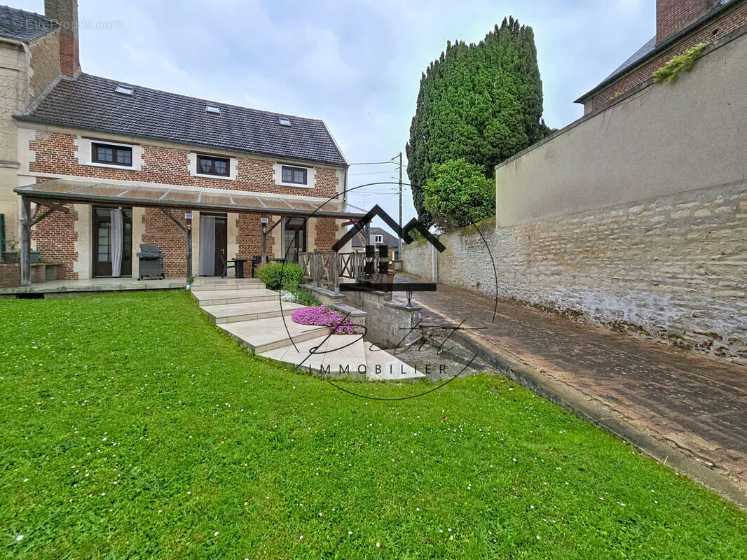 Maison à MOUY