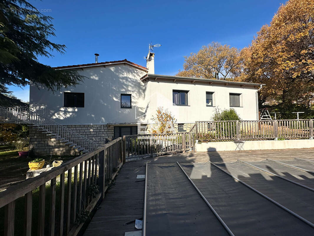 Maison à CHATEAU-ARNOUX-SAINT-AUBAN