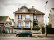 Maison à PONT-SAINTE-MARIE