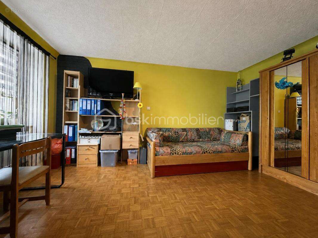 Maison de village de 128m² à BINING - photo 6