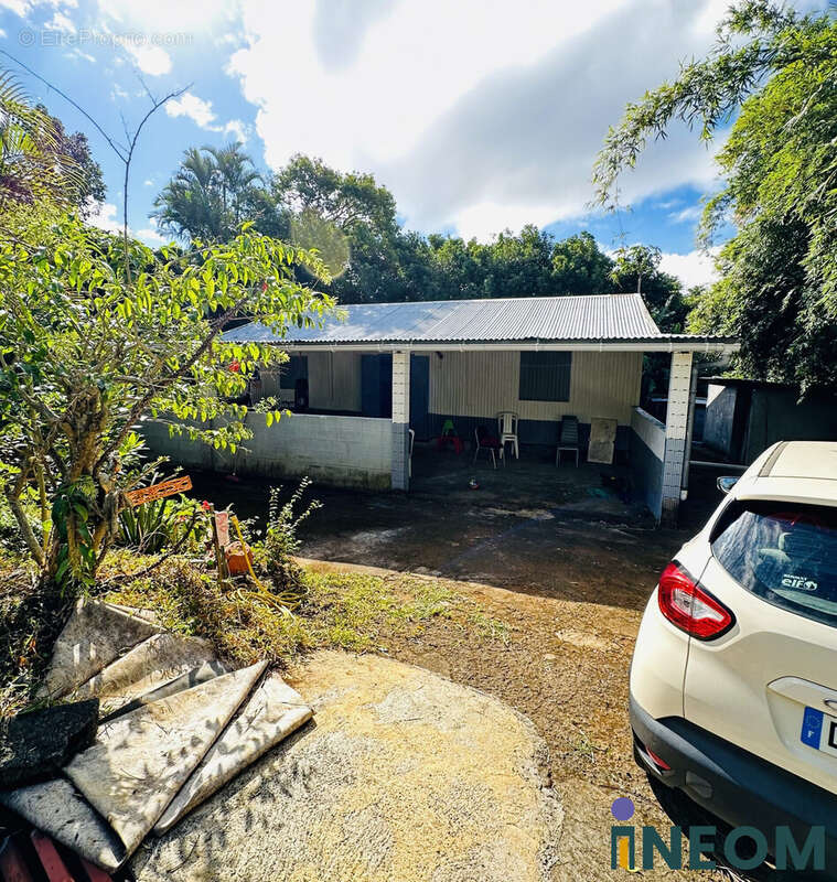 Terrain à SAINT-DENIS