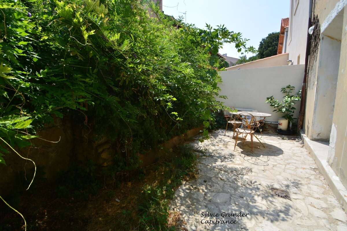 Maison à vendre 5 pièces SALON DE PROVENCE (13)209M² avec extérieurs et garage - photo 7
