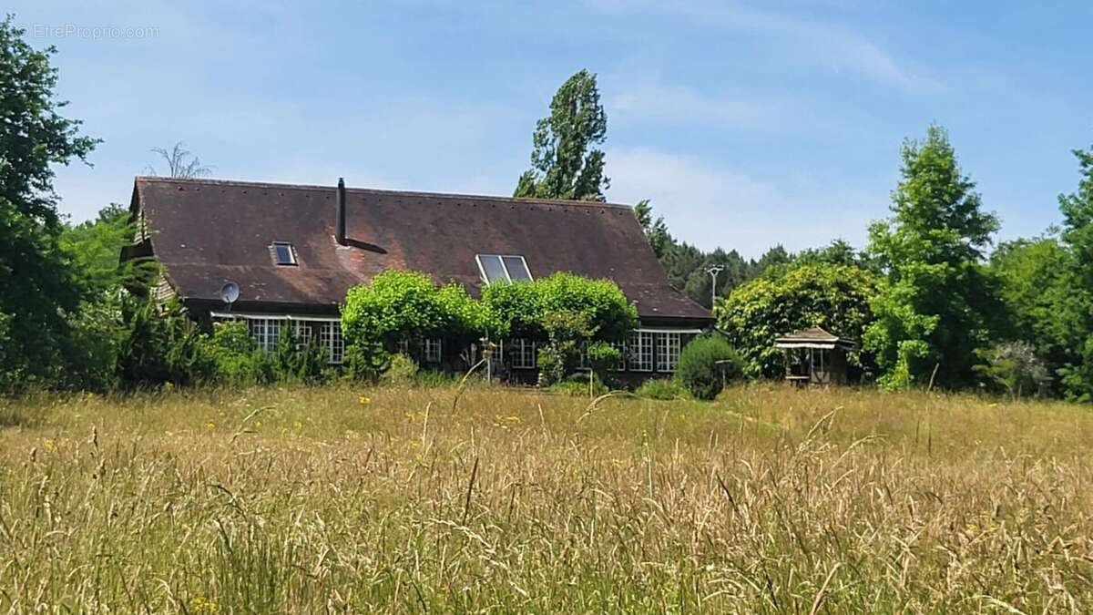 Maison à ECHOURGNAC