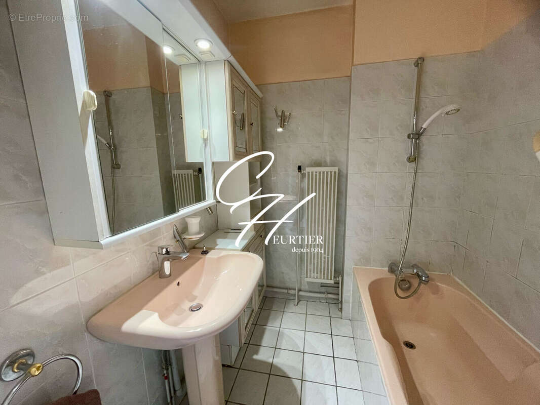 Appartement à ECHIROLLES