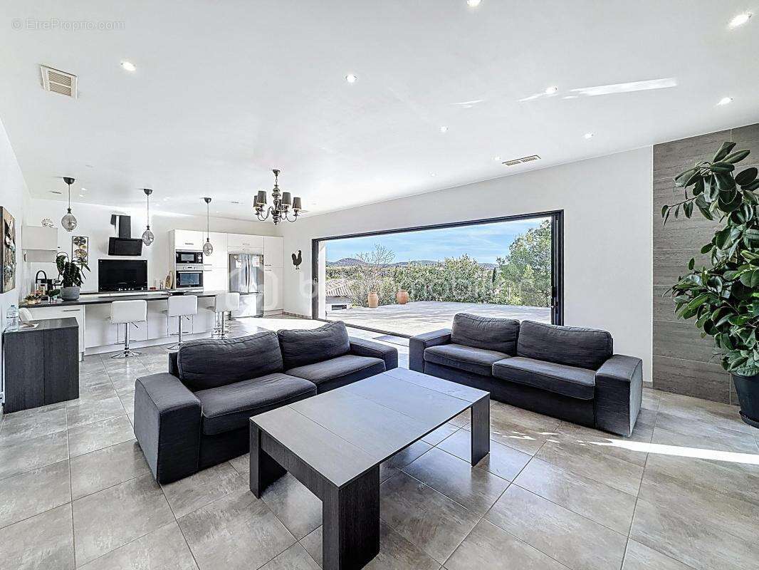 Maison à SAINT-JEAN-DE-LA-BLAQUIERE