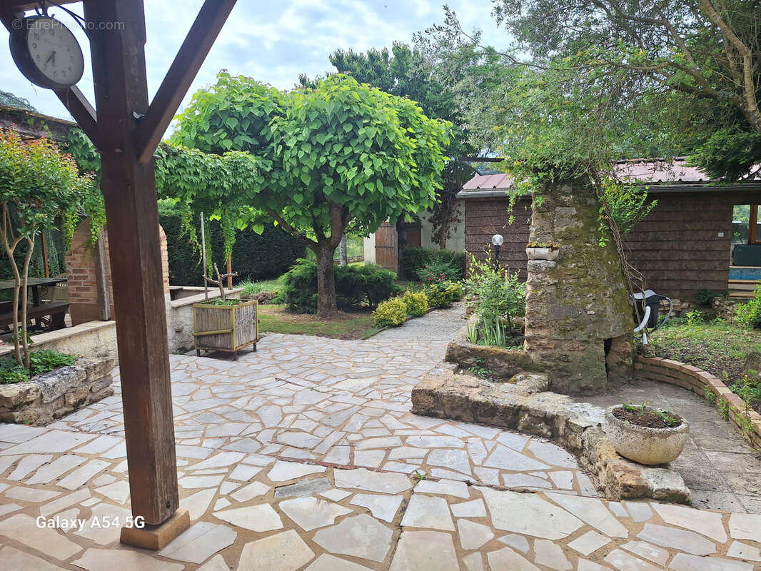 Maison à MONTAYRAL