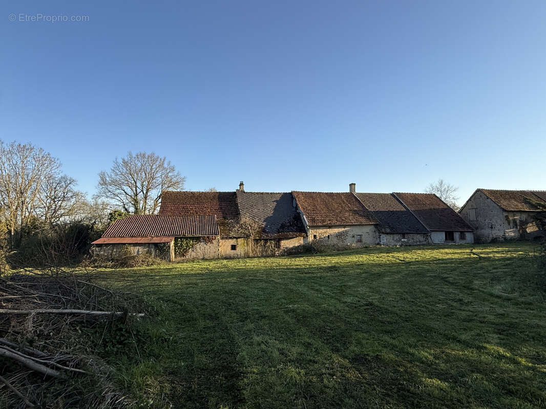 Maison à MENETOU-RATEL