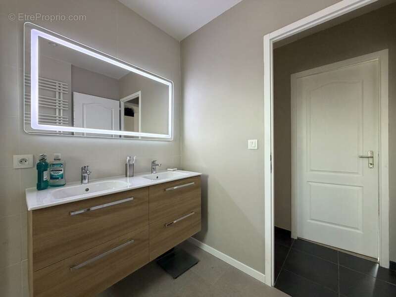 Maison à BUZET-SUR-TARN