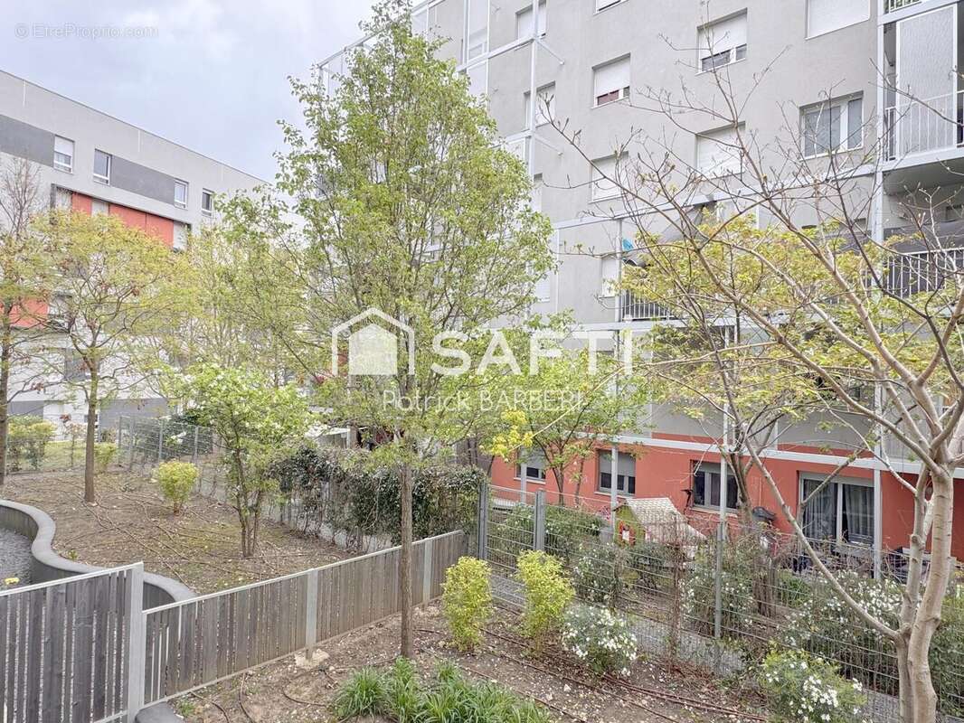 Photo 8 - Appartement à NANTERRE