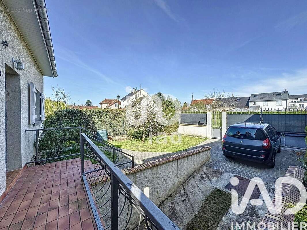 Photo 2 - Maison à GRISY-SUISNES