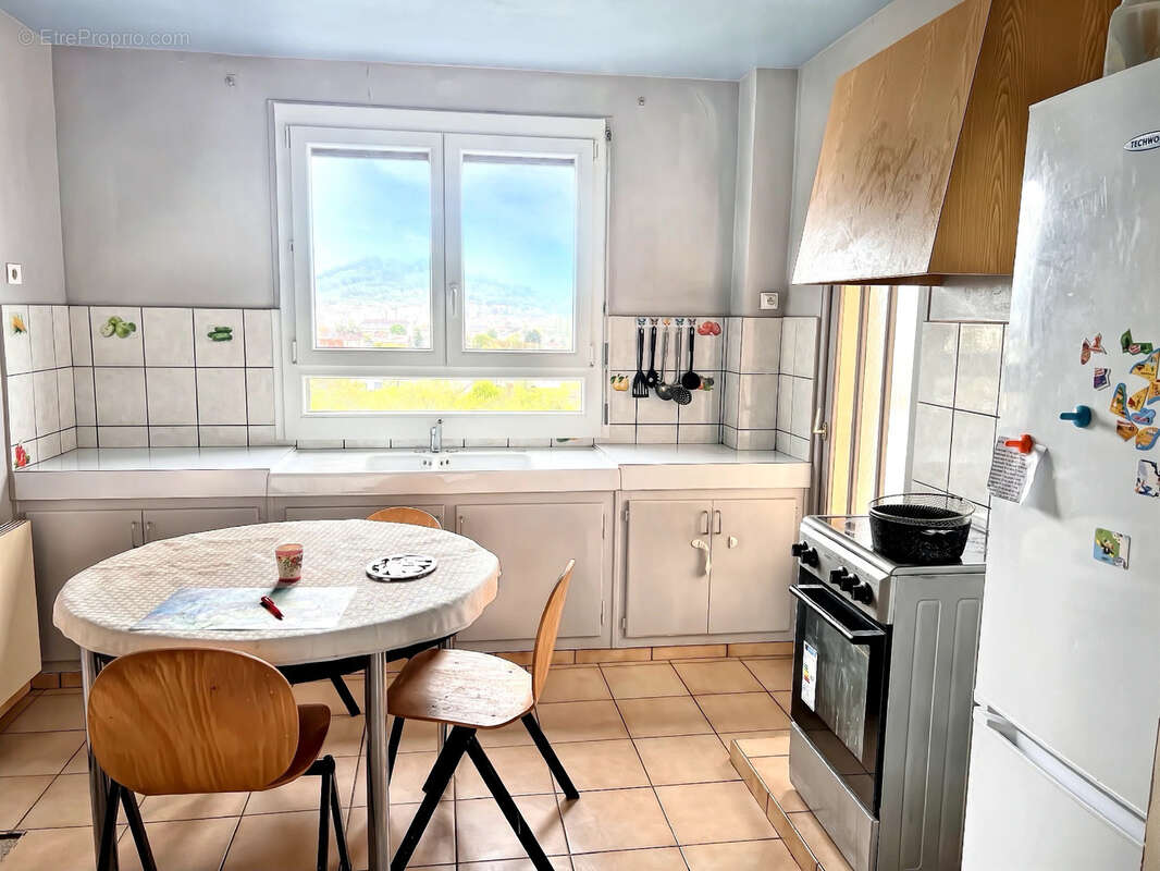 Appartement à NAVENNE