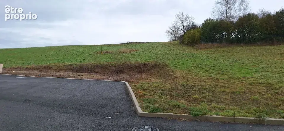 Photo Terrain à Le Gres au prix de 95 000€