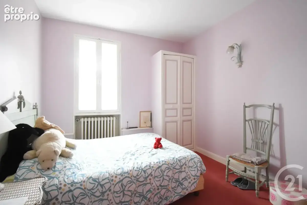 Maison 8 pièces 181 m² à vendre à Saint-Germain-Des-Fosses (03260) - photo 8