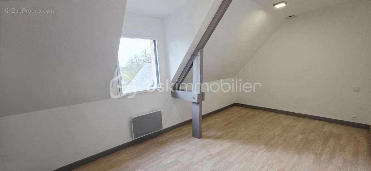 Maison T5 récente (2012) – 4 chambres et confort énergétique (DPE C) - photo 12