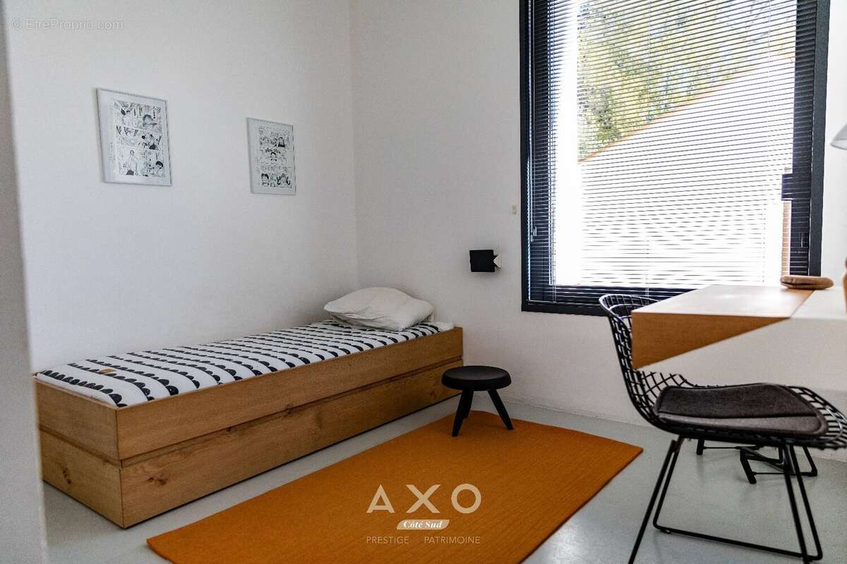 Maison à LE THOLONET