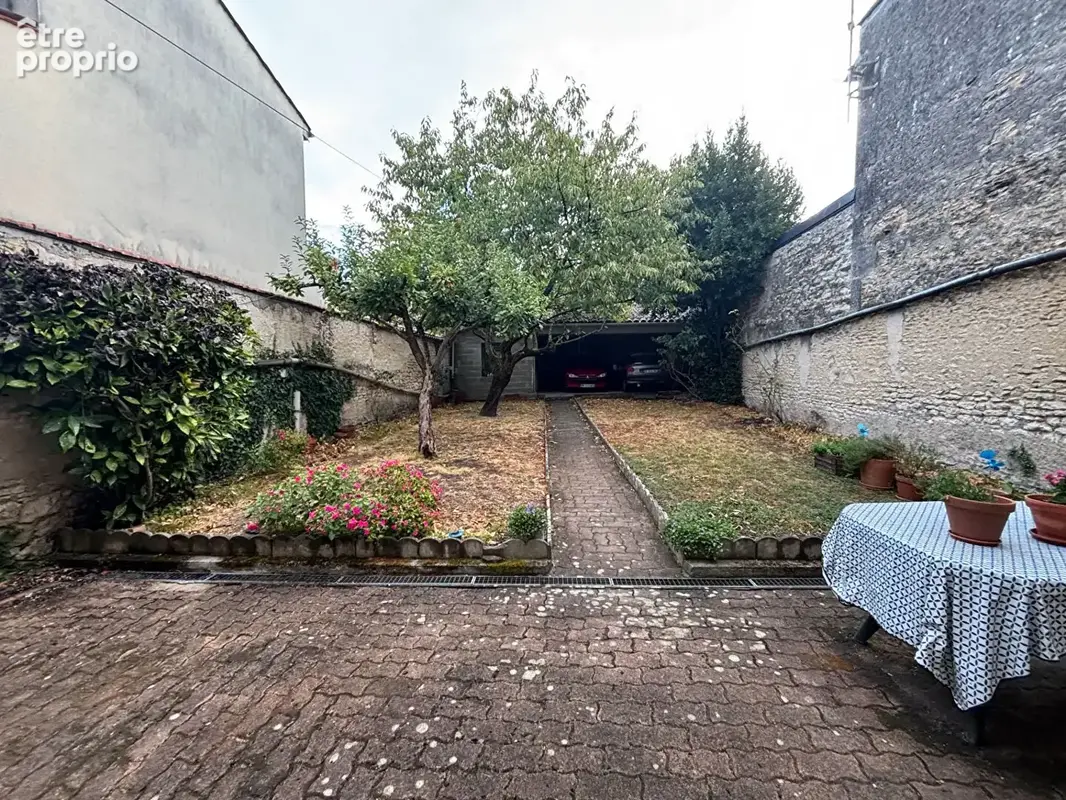 Maison de ville à COGNAC (16) - photo 2
