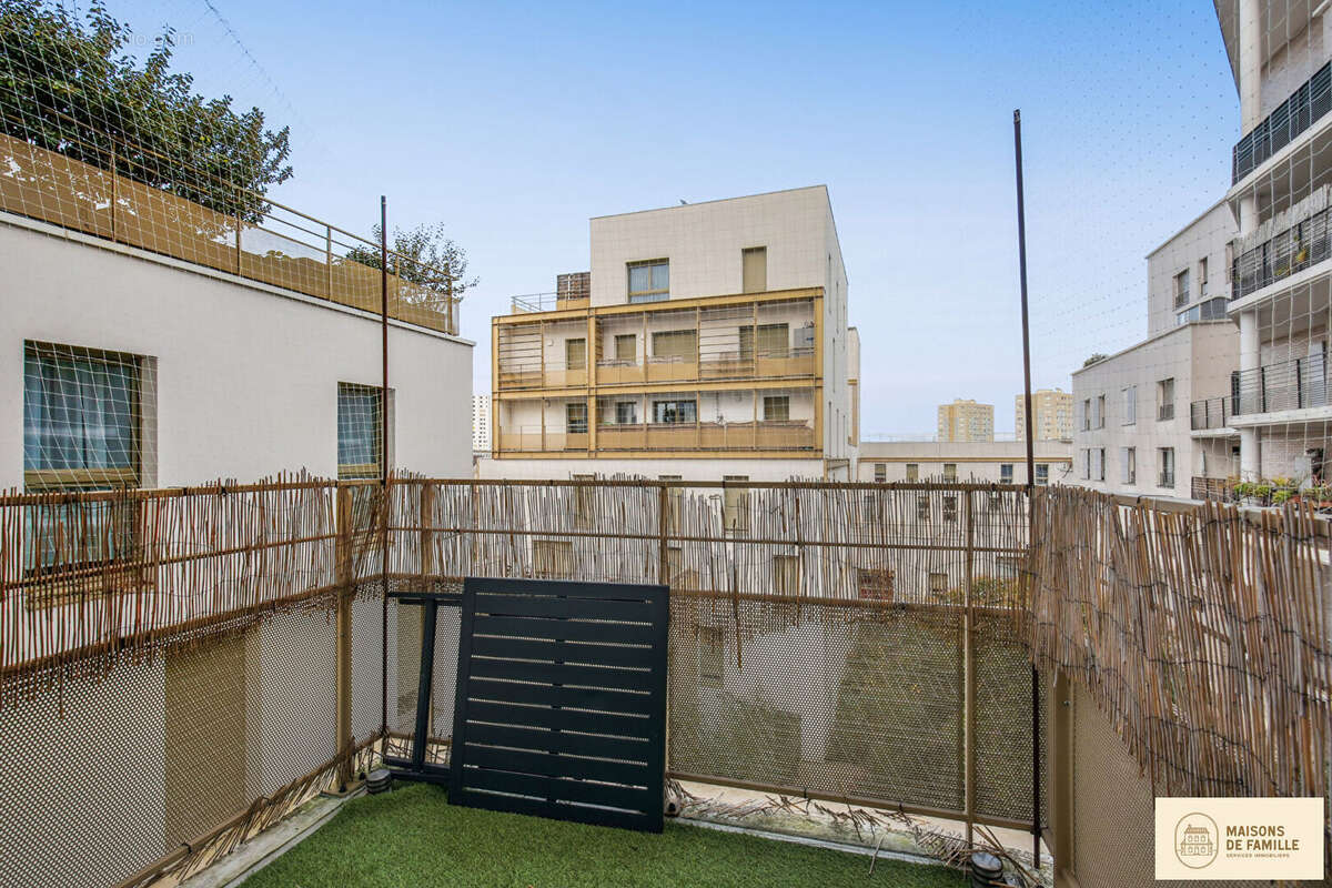 Appartement à NANTERRE