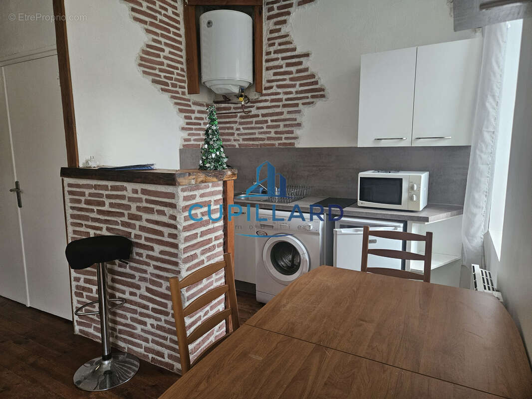 Appartement à LE COTEAU