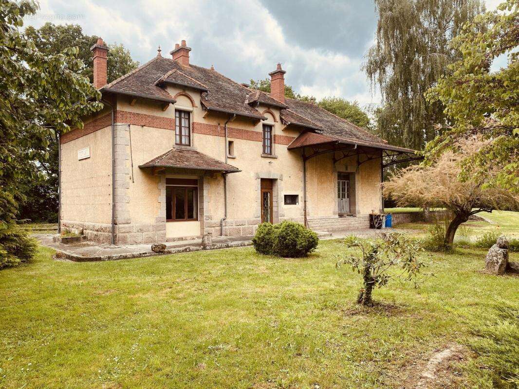 Maison à TERJAT
