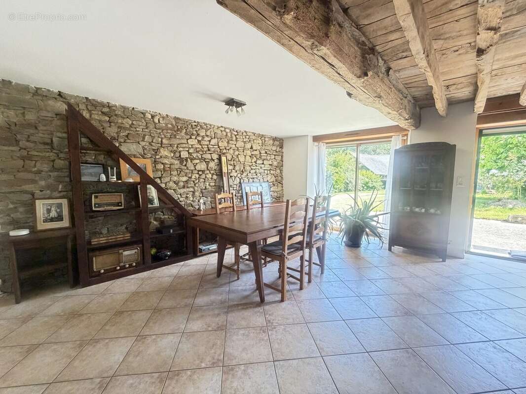 Maison 211 m² à Bain-De-Bretagne  - photo 4