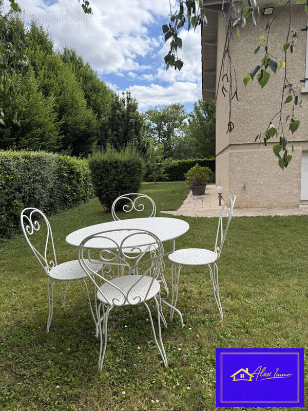 Maison à CHATENOY-LE-ROYAL
