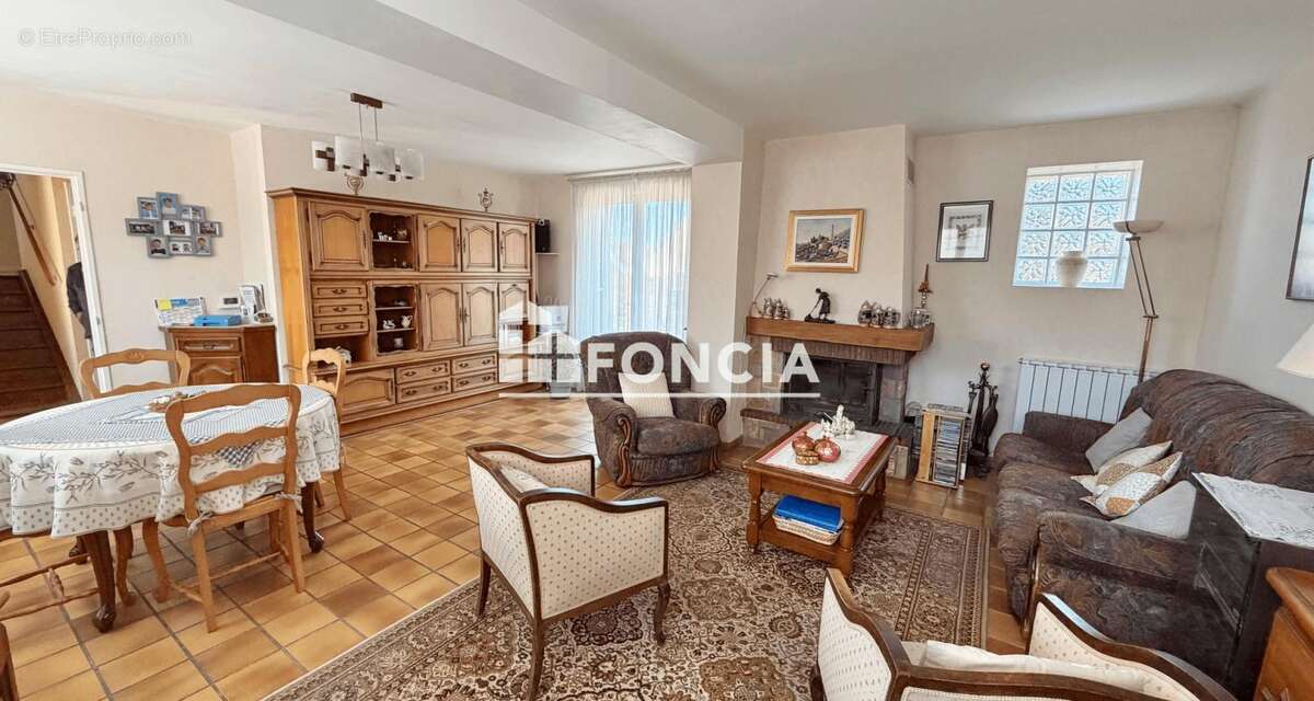 Maison à PLAISIR