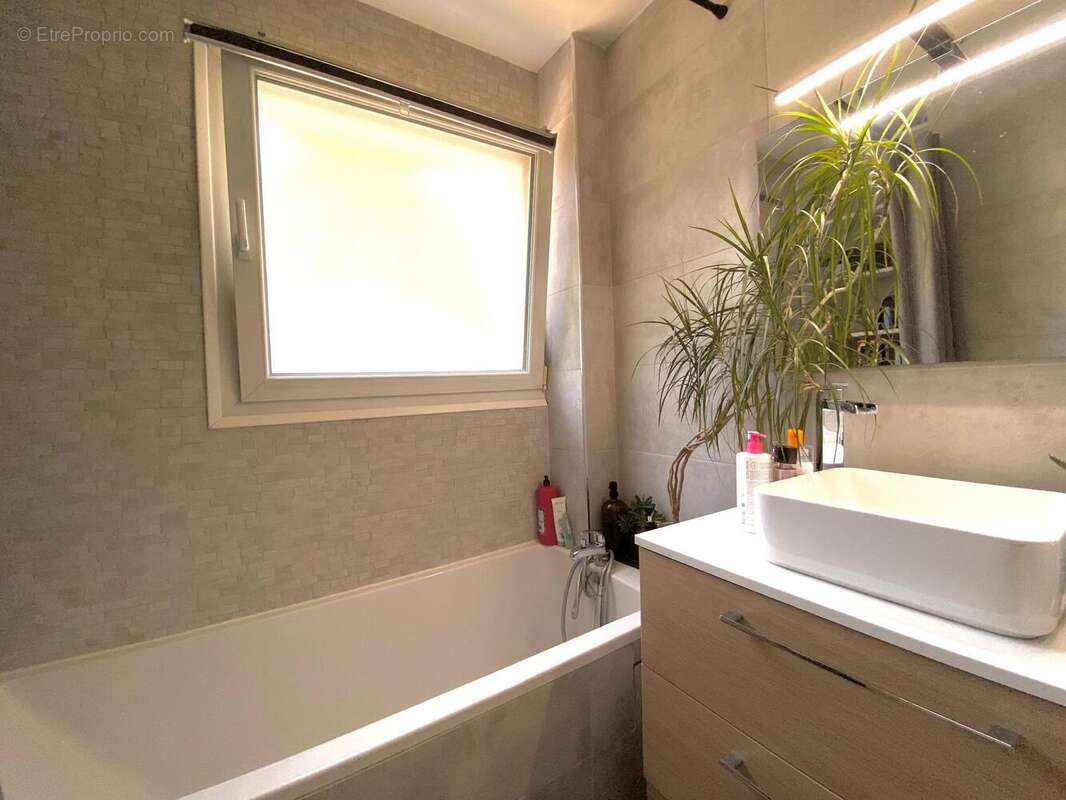 Photo 3 - Appartement à FRESNES