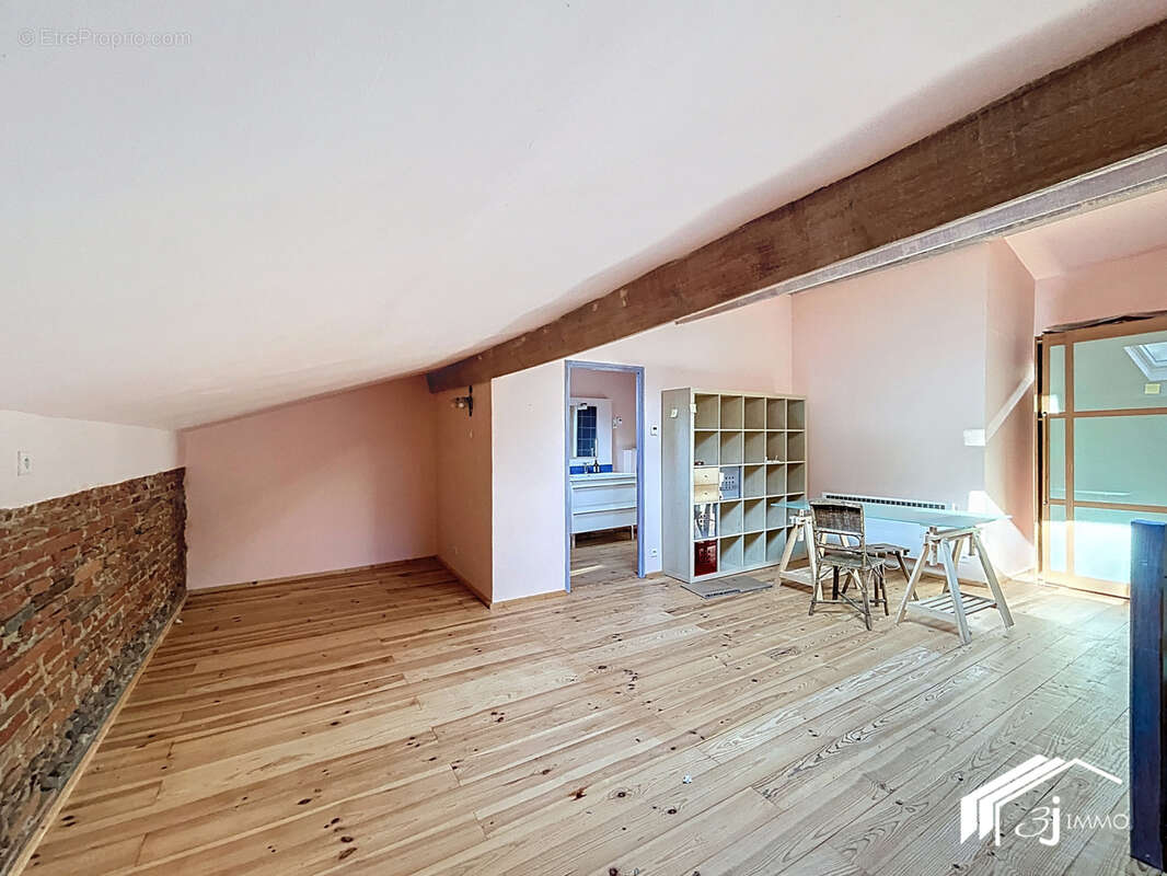 Maison à MENVILLE