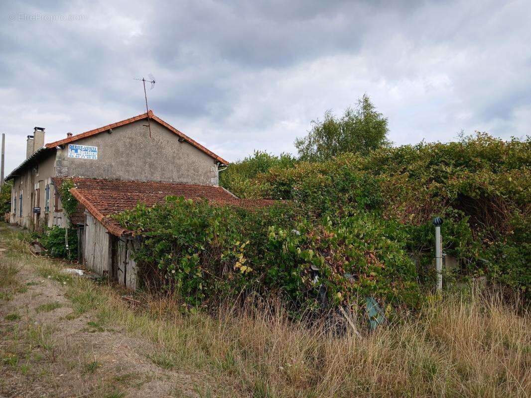 Maison à ROUMAZIERES-LOUBERT