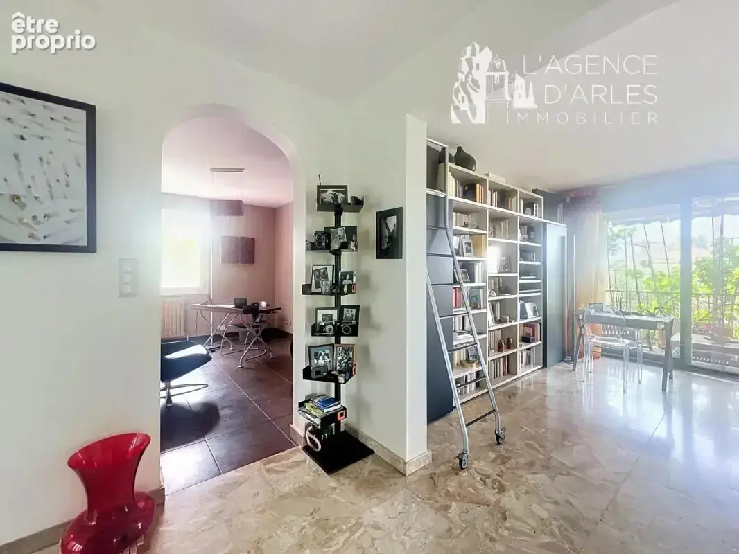 Arles Monplaisir – Élégante maison -  220m² de volumes et un jardin préservé au calme - photo 11