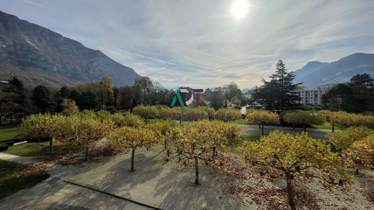 Appartement à SAINT-EGREVE